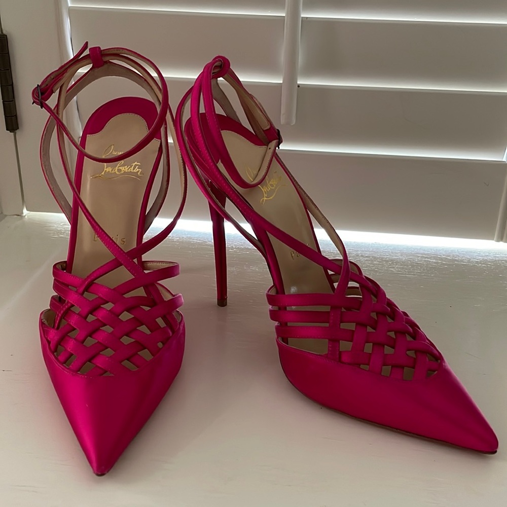 Christian Louboutin Tres Croise 120 Satin - Size 40